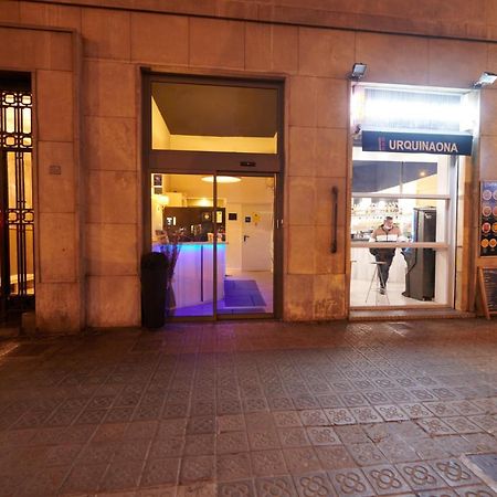 Hostal Mayerling Centro Barcelona Exteriör bild