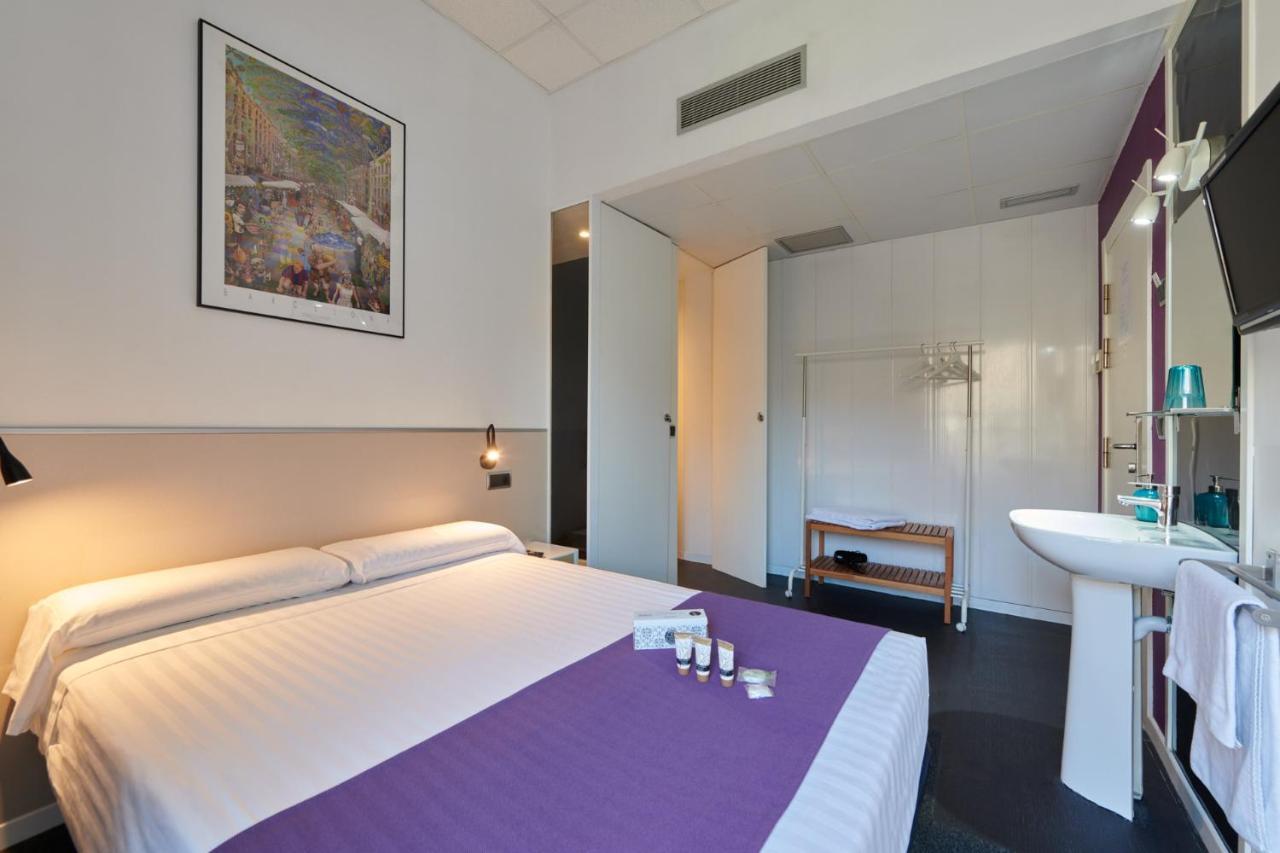 Hostal Mayerling Centro Barcelona Exteriör bild