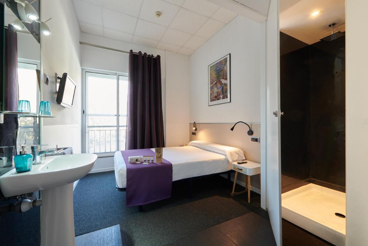 Hostal Mayerling Centro Barcelona Exteriör bild
